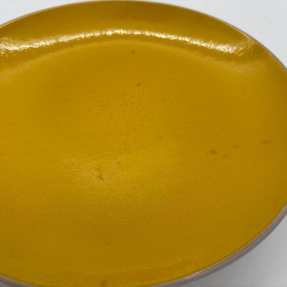Pair of Jonathan Adler Ojai Side Plates in Yellow - Picture 4 of 5